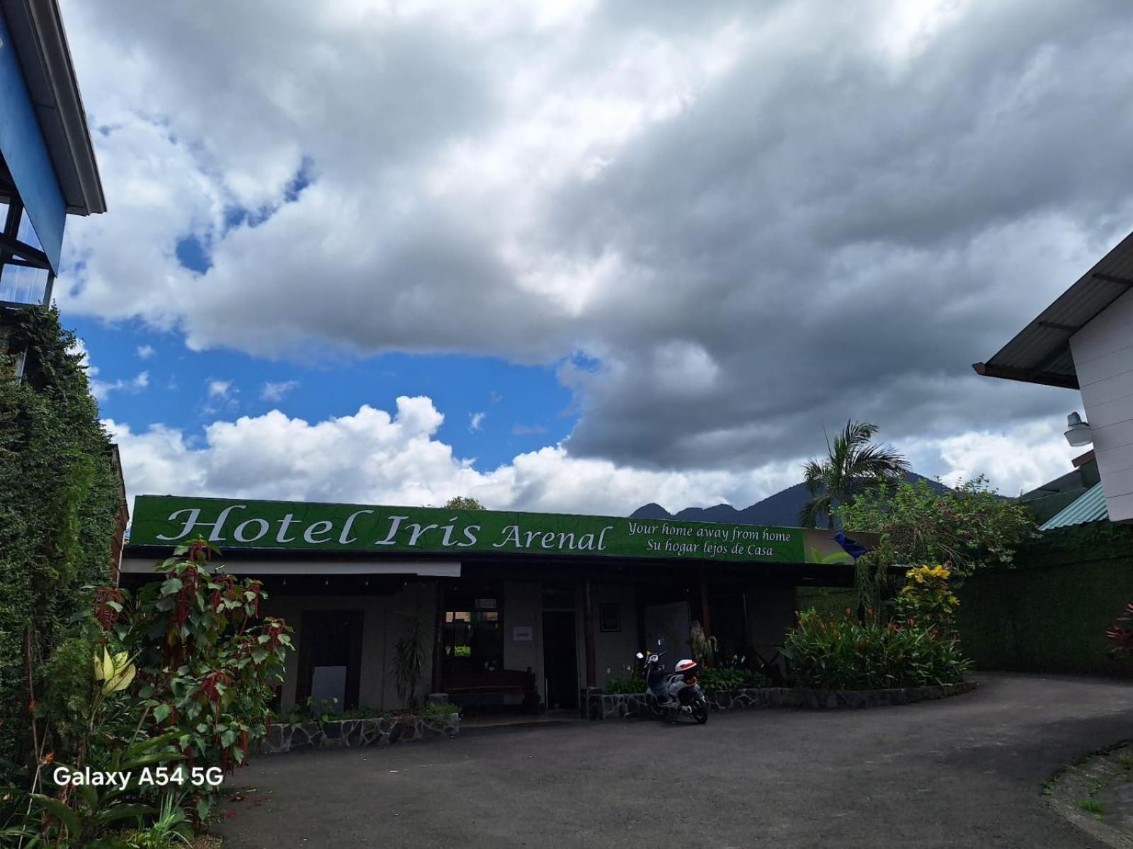 Iris Arenal Hotel La Fortuna Exterior foto