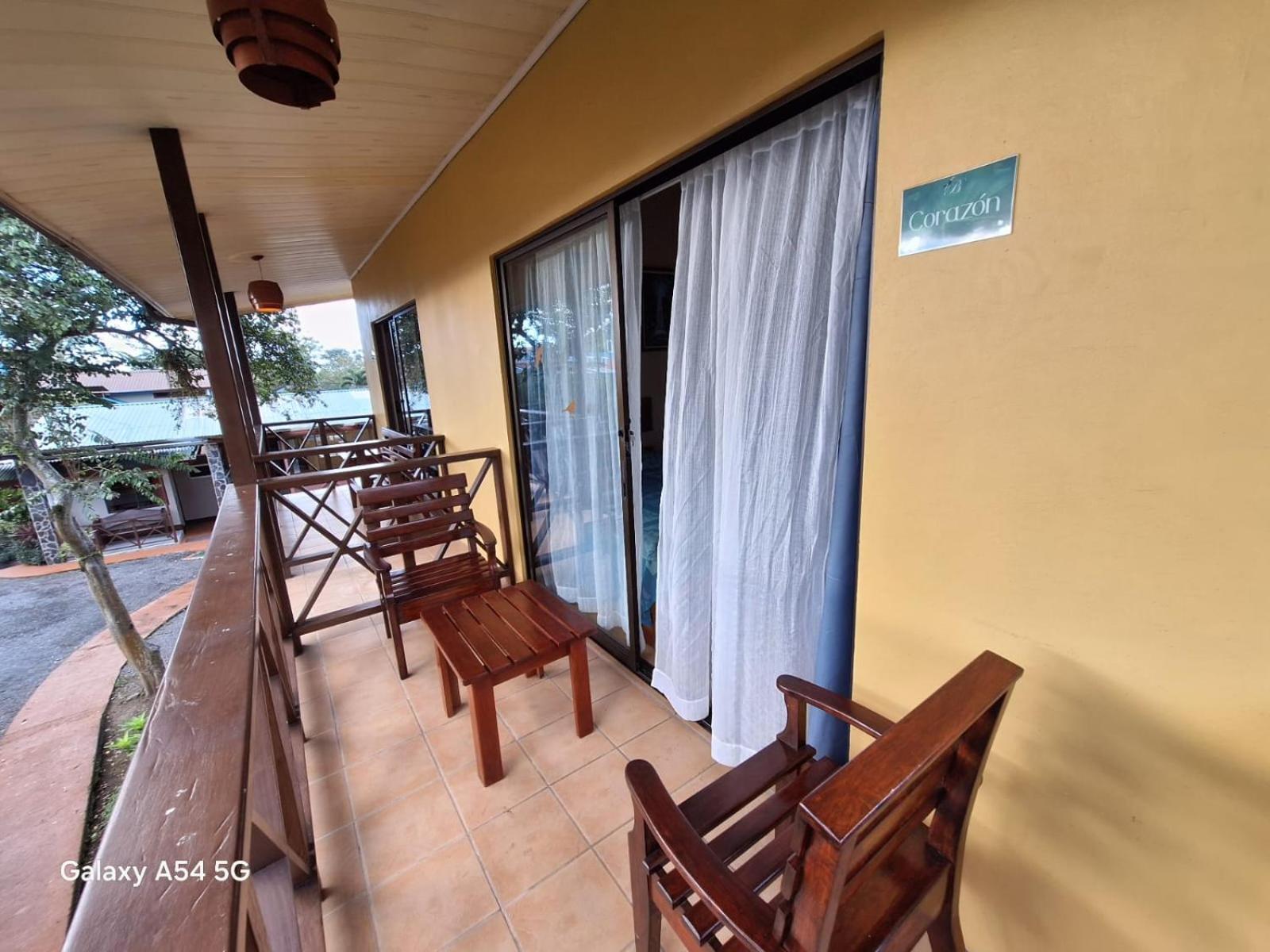 Iris Arenal Hotel La Fortuna Exterior foto
